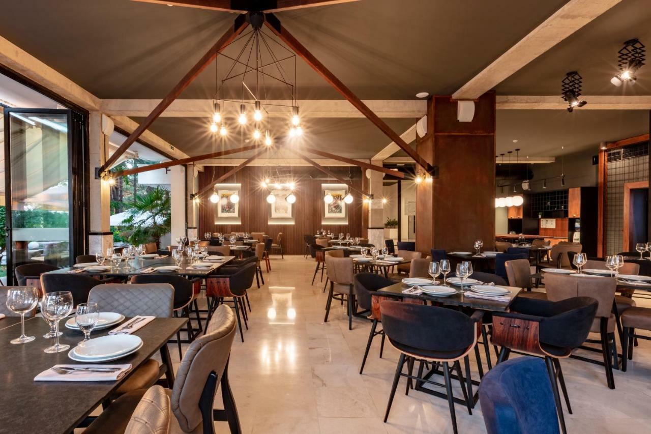 Hotel Pela أوهغيد المظهر الخارجي الصورة