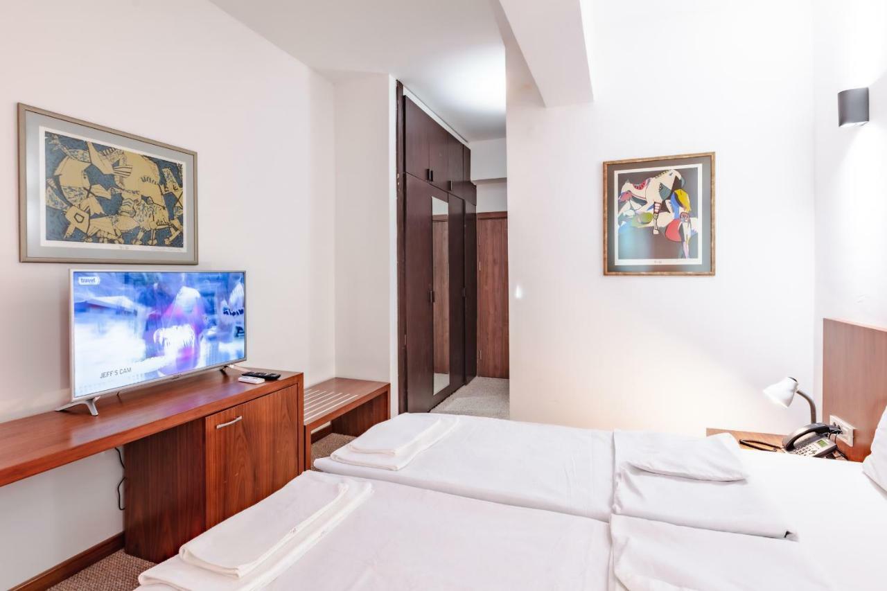 Hotel Pela أوهغيد المظهر الخارجي الصورة