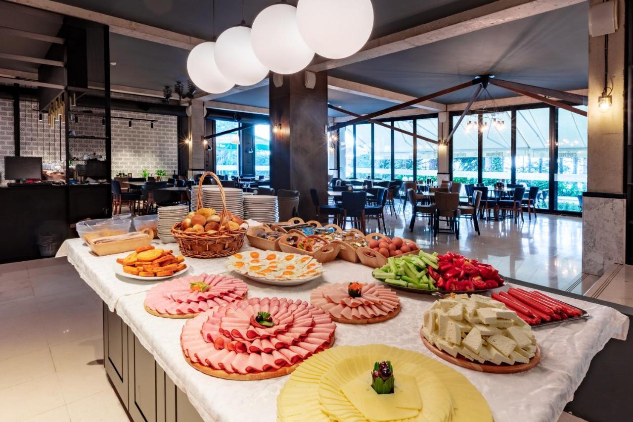 Hotel Pela أوهغيد المظهر الخارجي الصورة