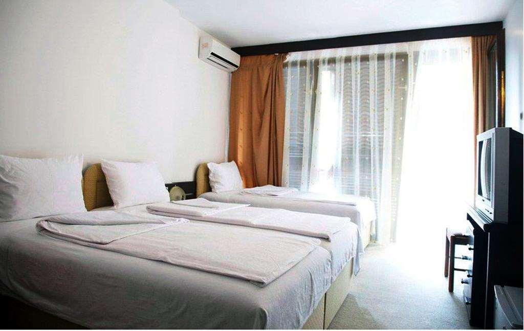 Hotel Pela أوهغيد الغرفة الصورة